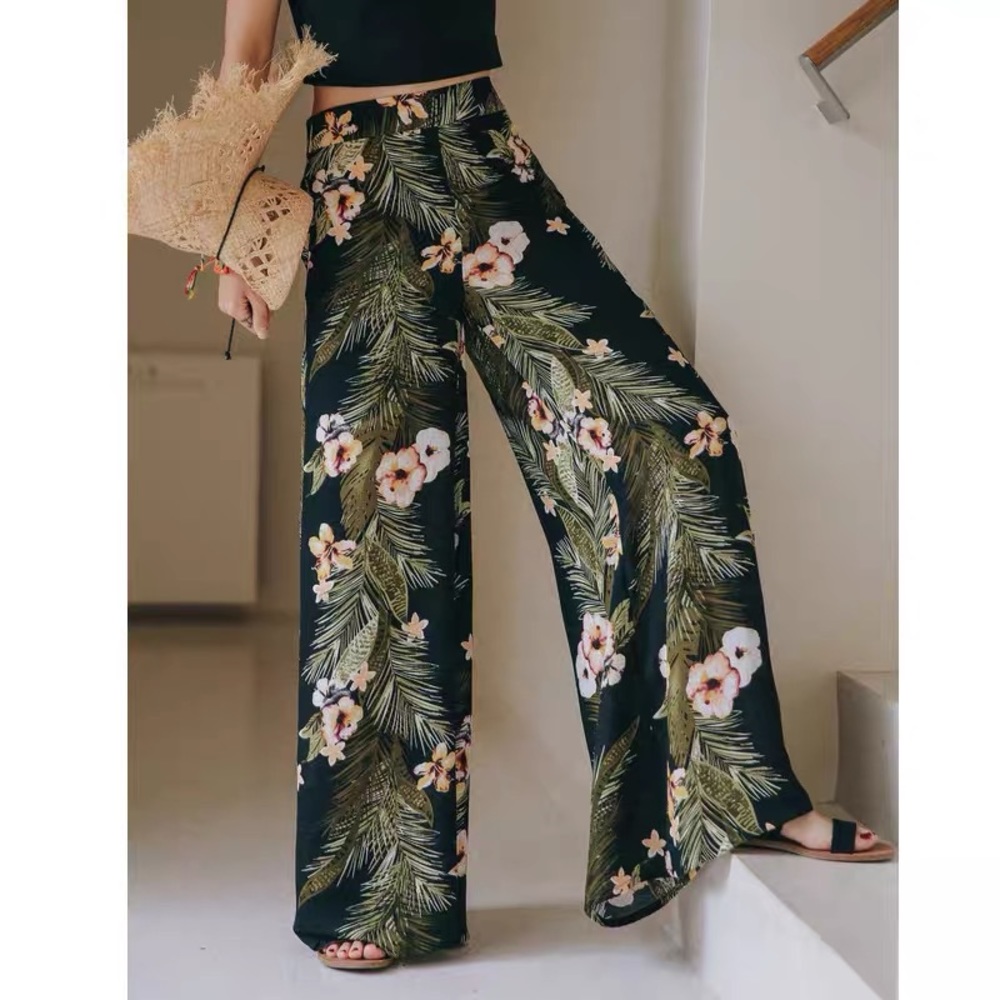 Brand new palazzos with tags